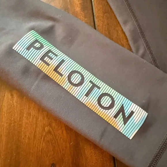 Peloton High Waisted Compression Workout Leggings - Picture 3 of 6